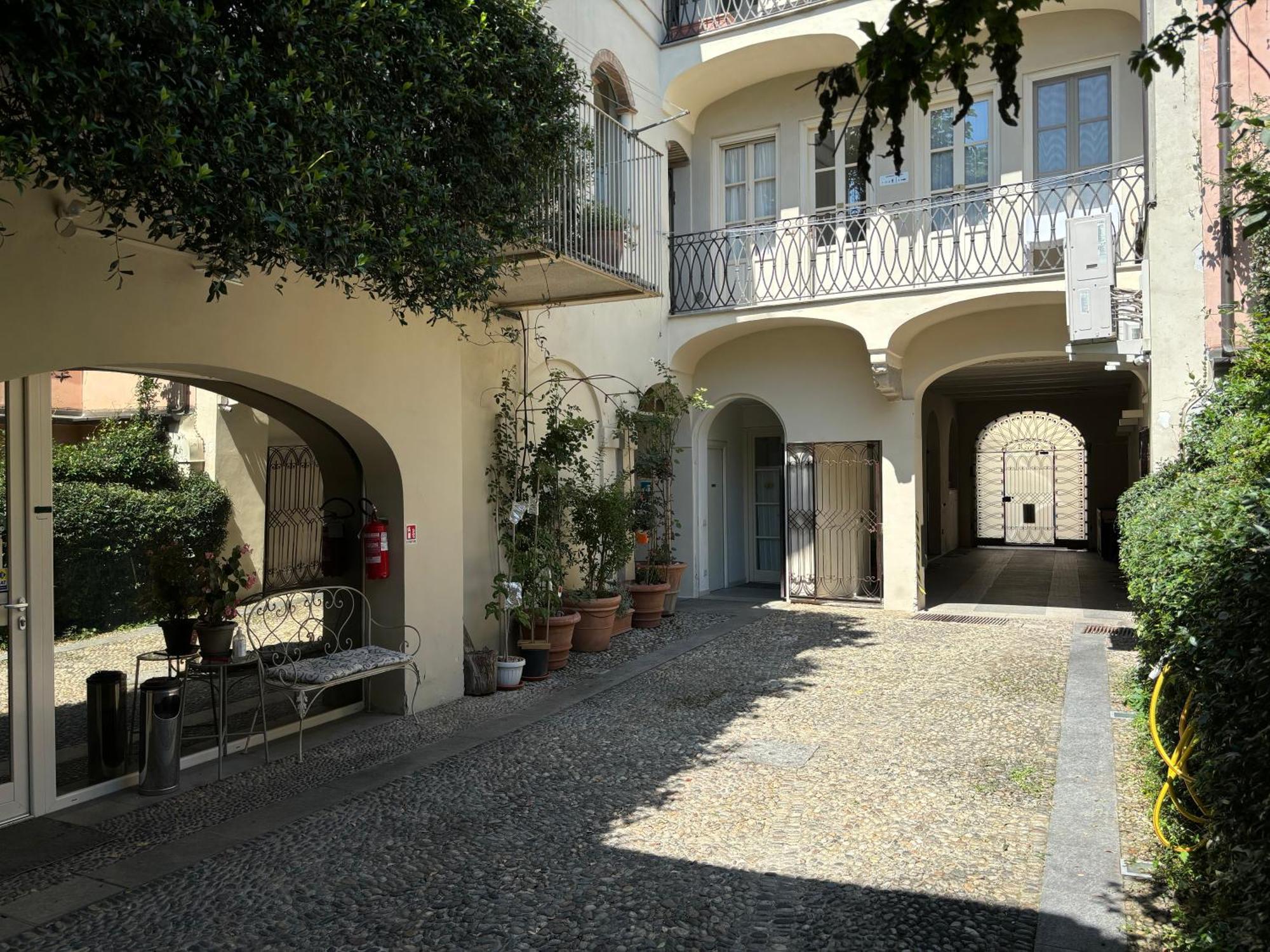 Hotel Il Cortiletto Plasencia Exterior foto