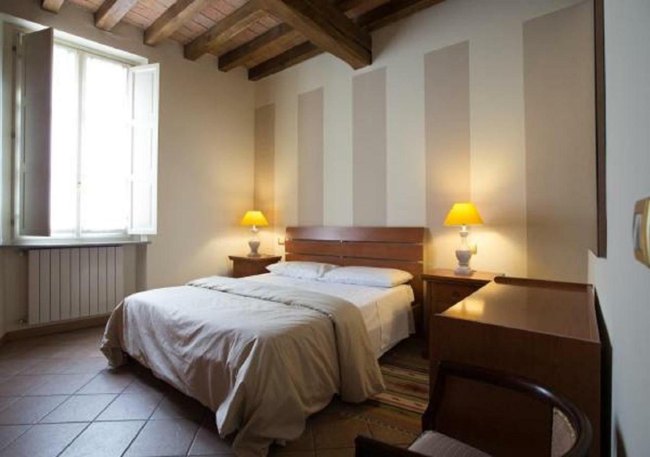 Hotel Il Cortiletto Plasencia Exterior foto